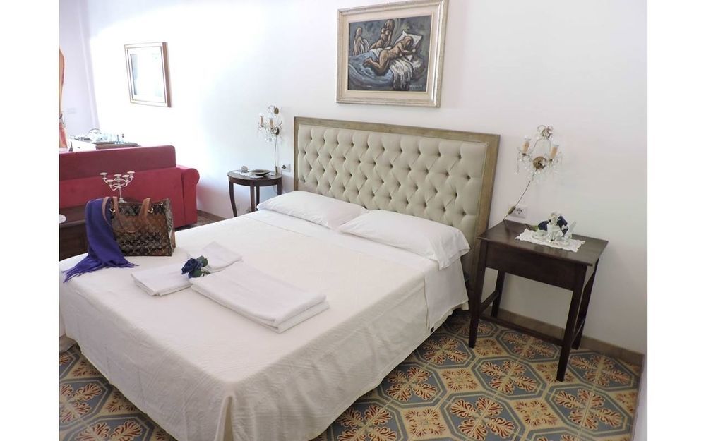 B&B Il Muro Vecchio Giardini Naxos Exteriör bild